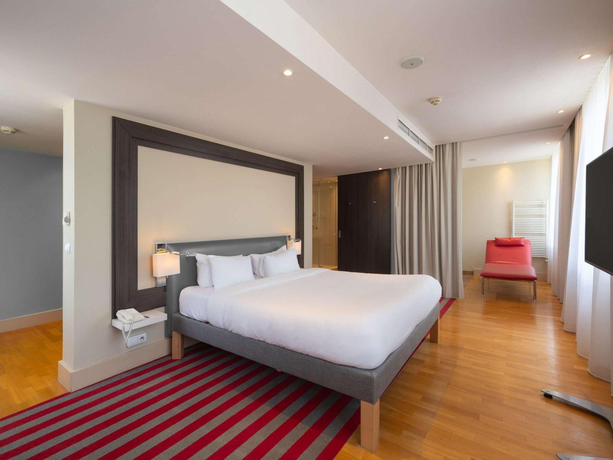 Mercure Warszawa Grand Esterno foto