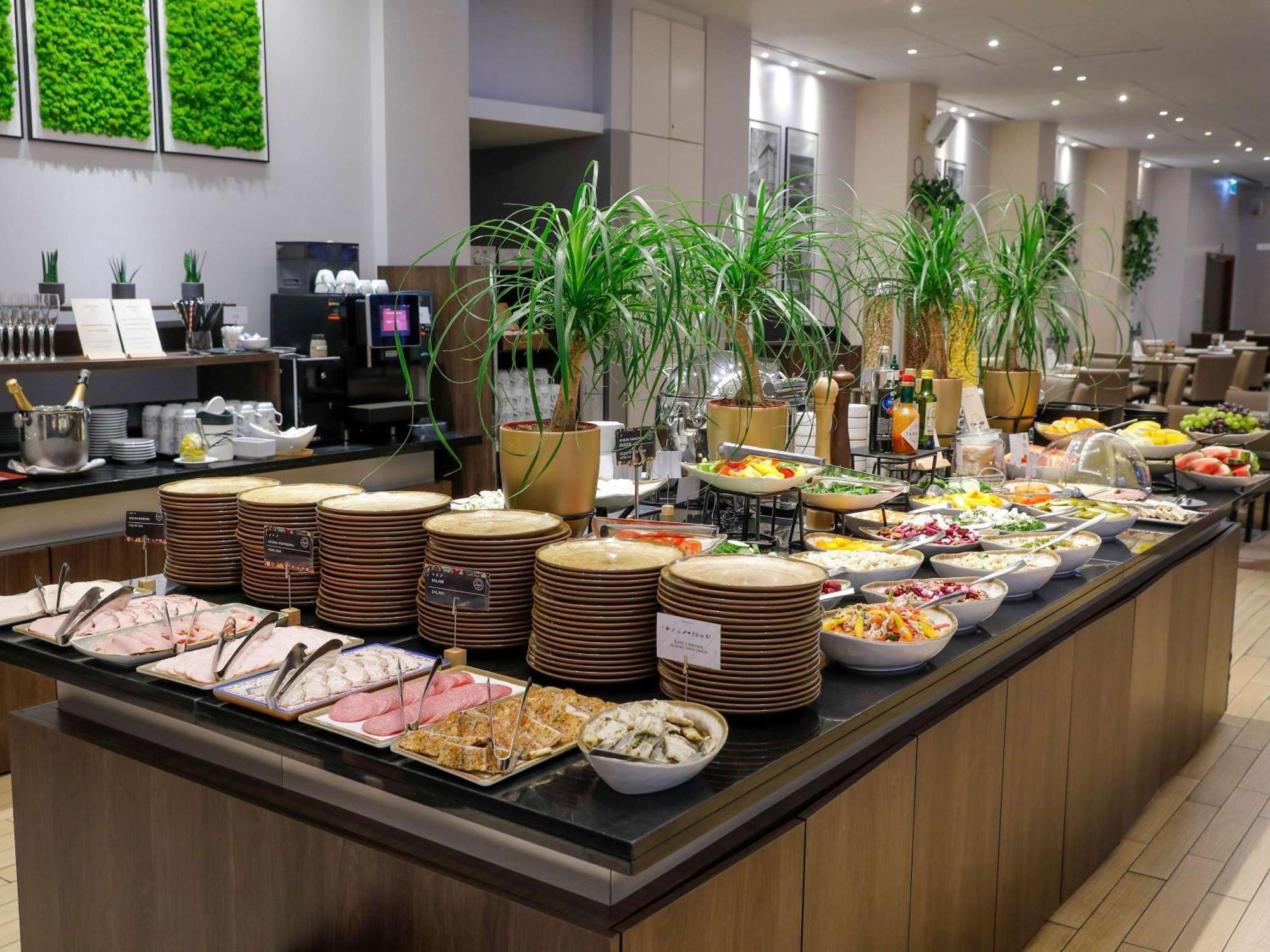 Mercure Warszawa Grand Esterno foto