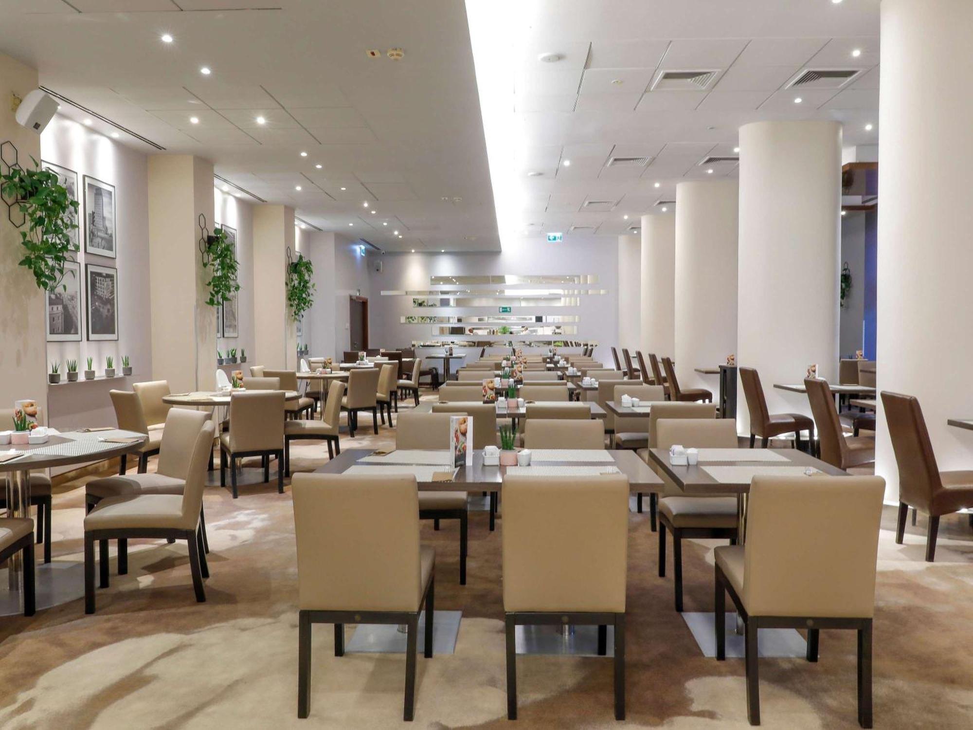 Mercure Warszawa Grand Esterno foto